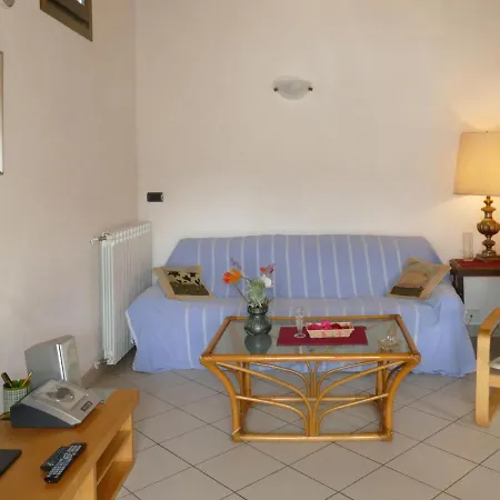 Locazione Turistica Orange House * Villarelli